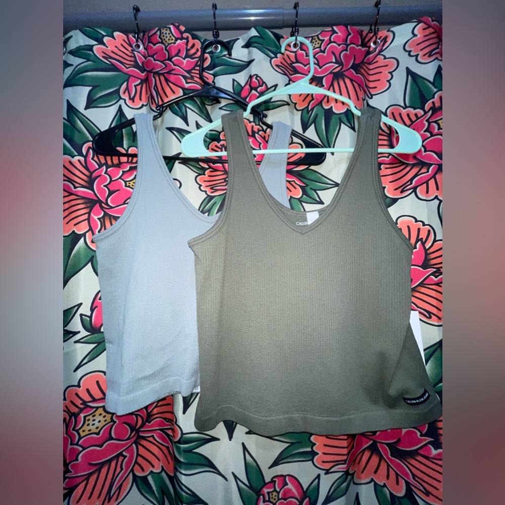 Calvin Klein V-Neck Tank Top Bundle
